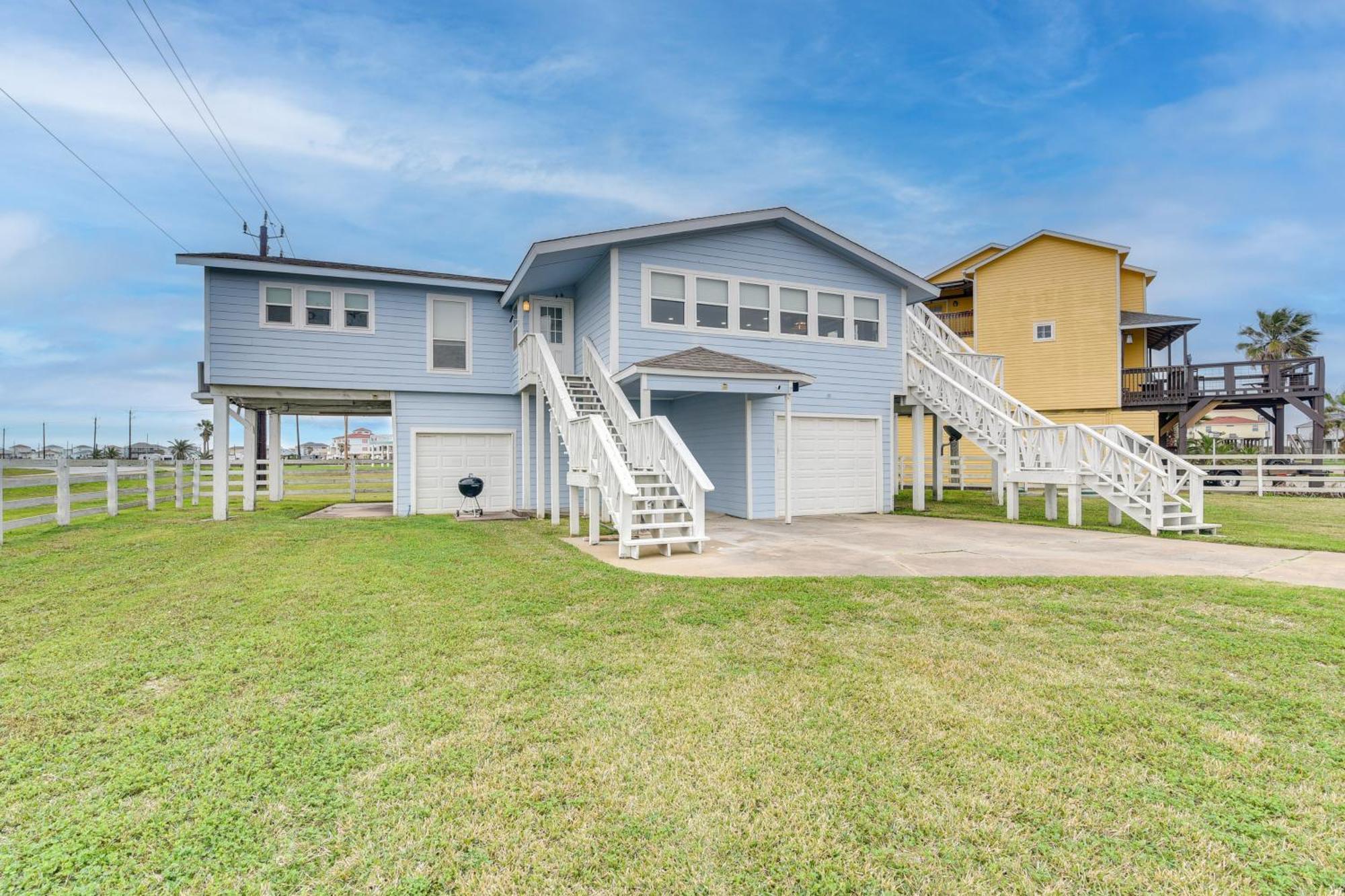 Modern Freeport Home Short Walk To Surfside Beach Esterno foto